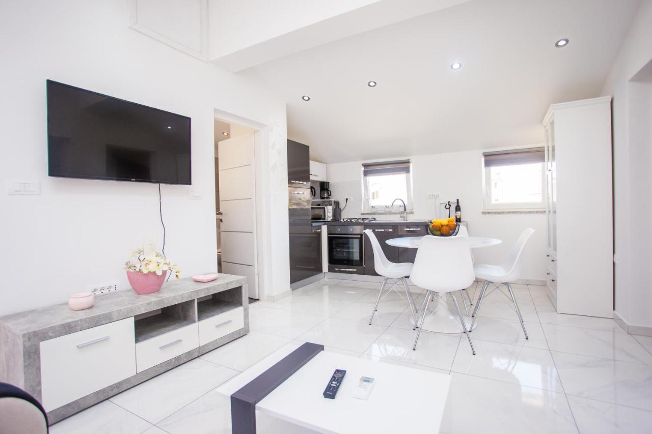 Appartement App Sara à Kanfanar Extérieur photo